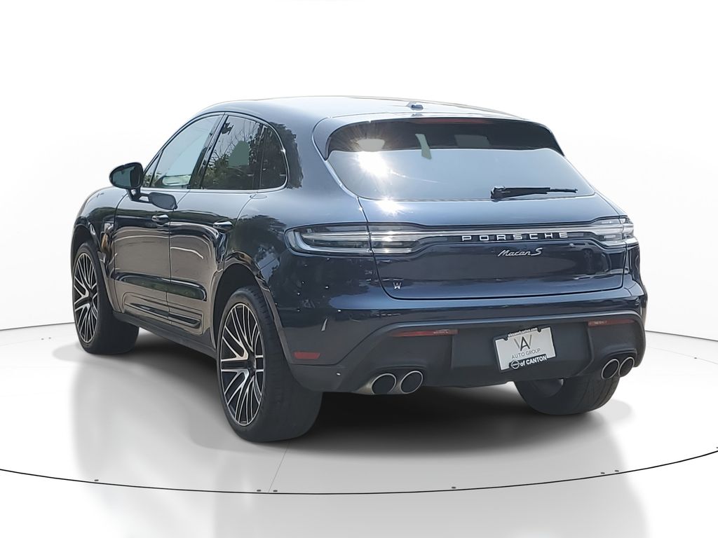 2022 Porsche Macan S photo 3