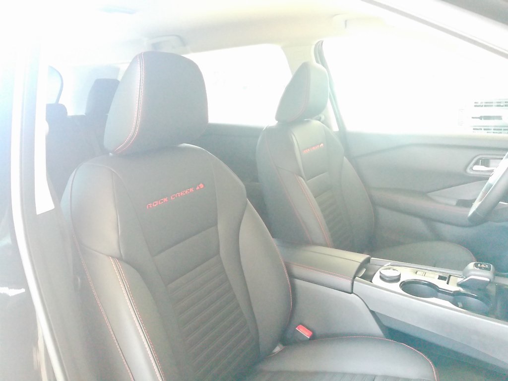 2026 Nissan Rogue SV photo 12