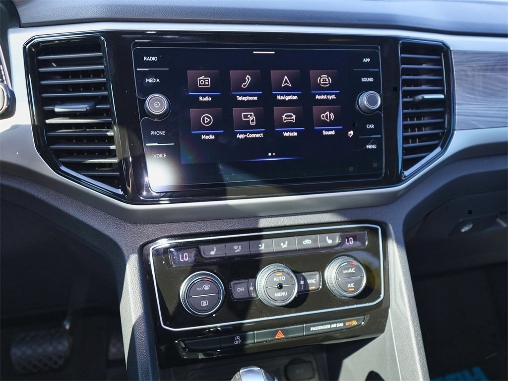2022 Volkswagen Atlas Cross Sport V6 SE Technology photo 14