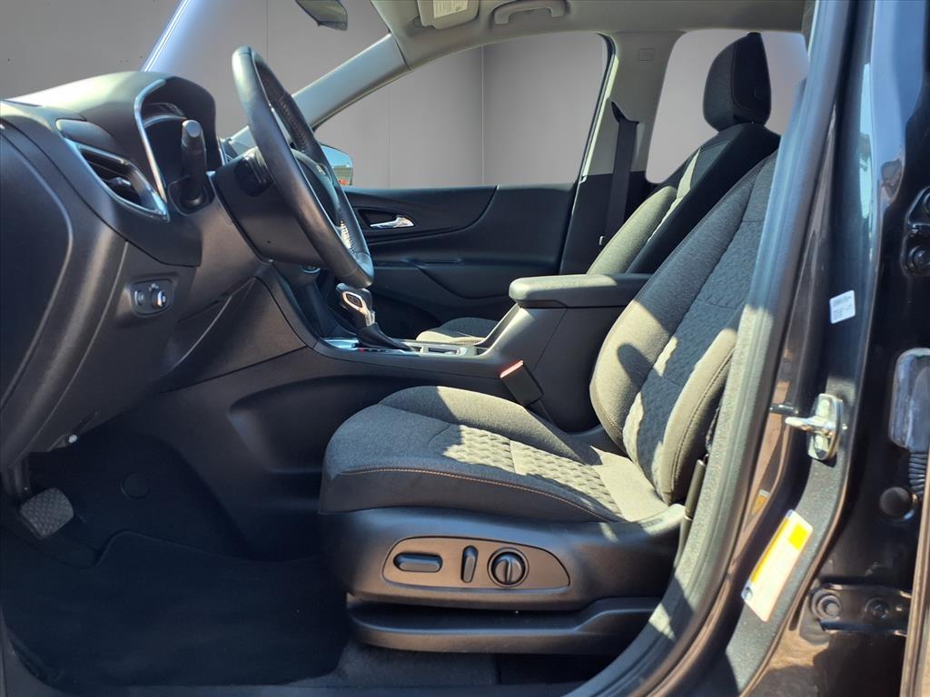 2022 Chevrolet Equinox LT photo 11