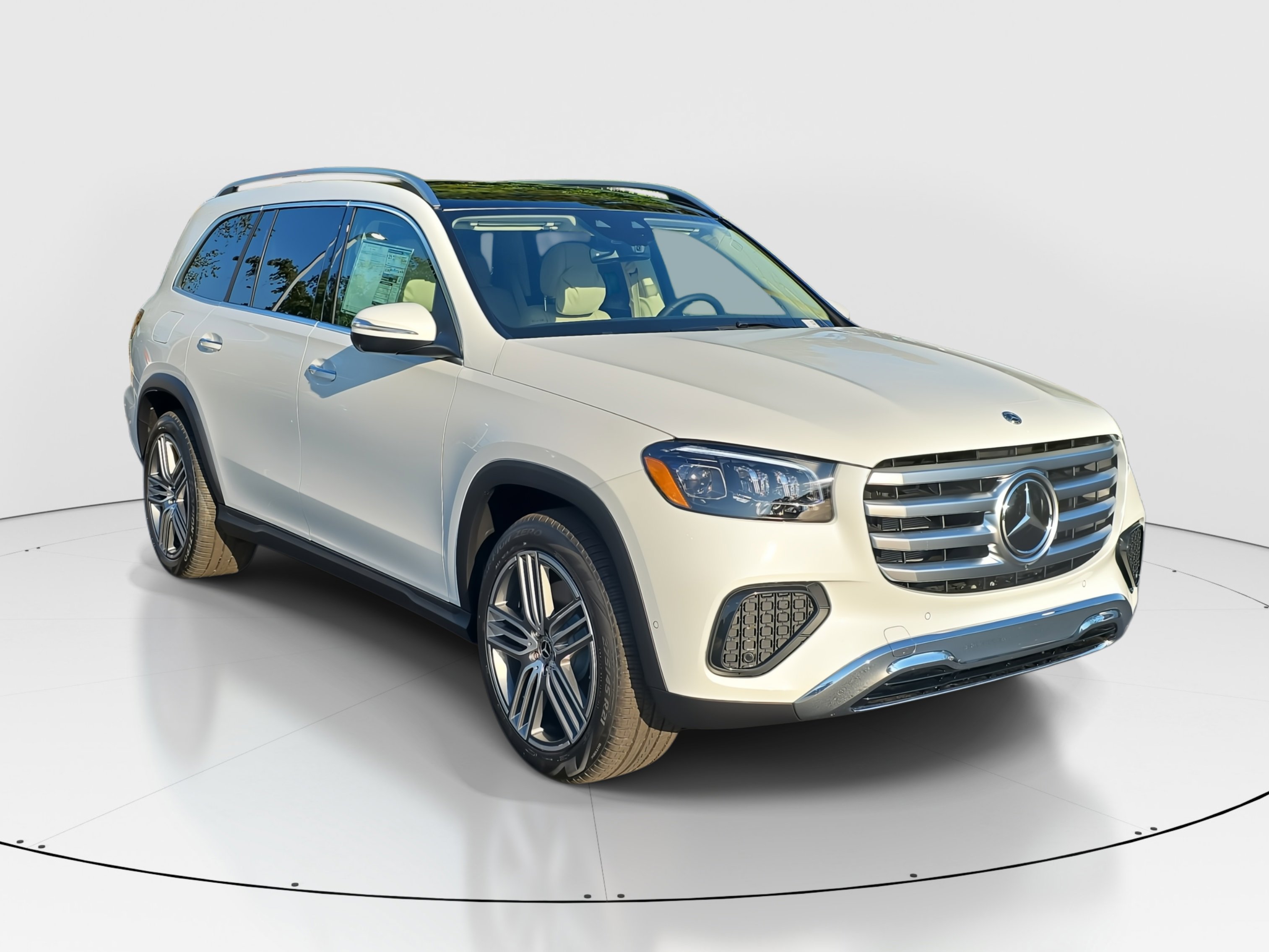 2026 Mercedes Benz GLS 450 4MATIC photo 2