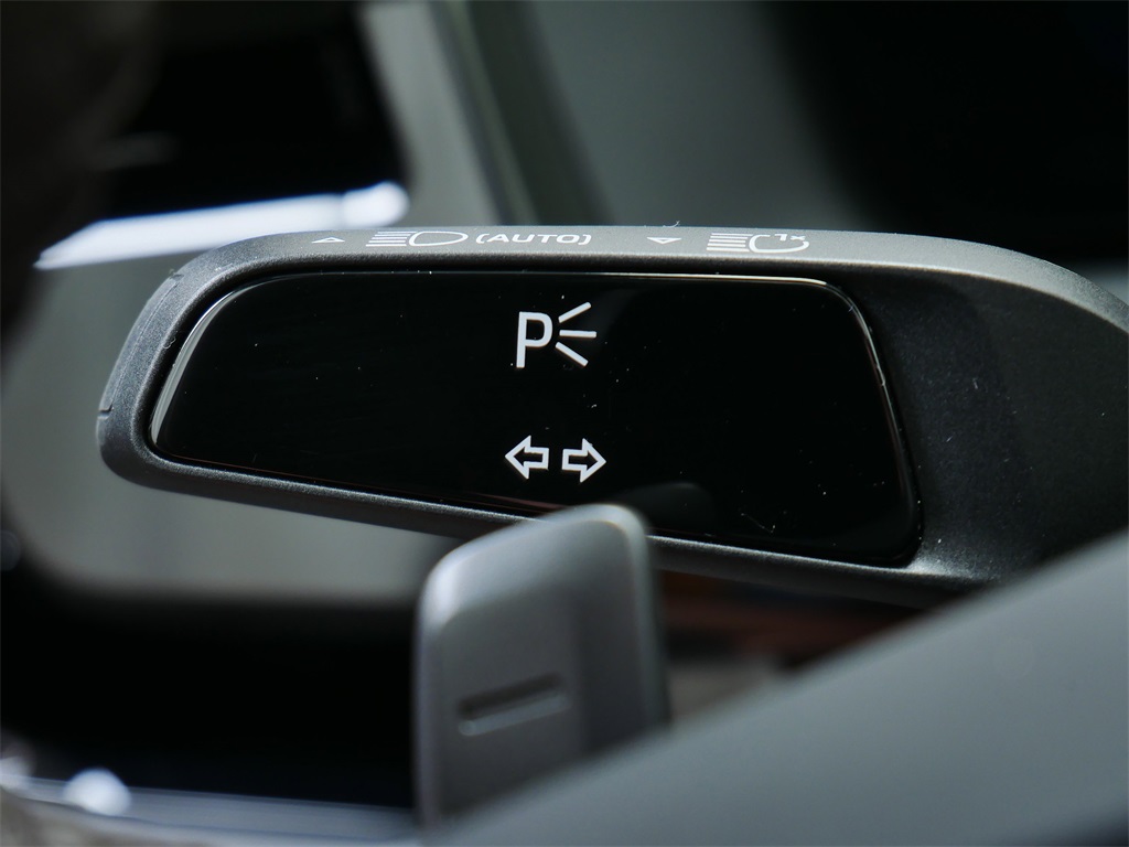 2025 Porsche Panamera GTS photo 23