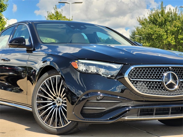 2026 Mercedes Benz E 350 photo 4