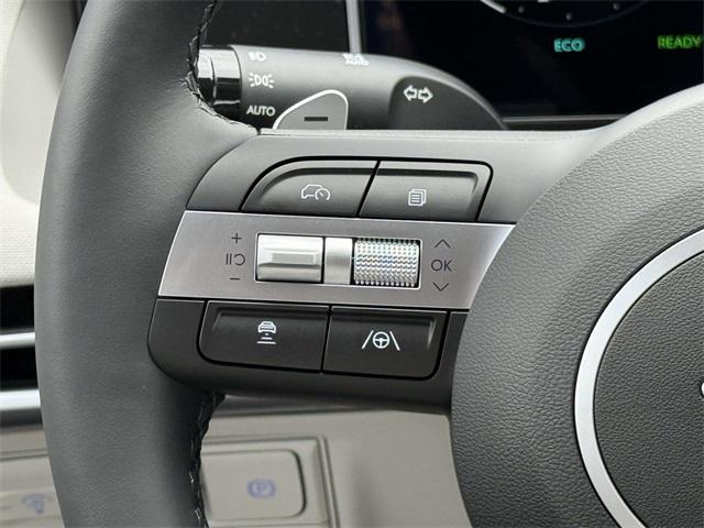 2025 Hyundai Tucson Hybrid Limited photo 17