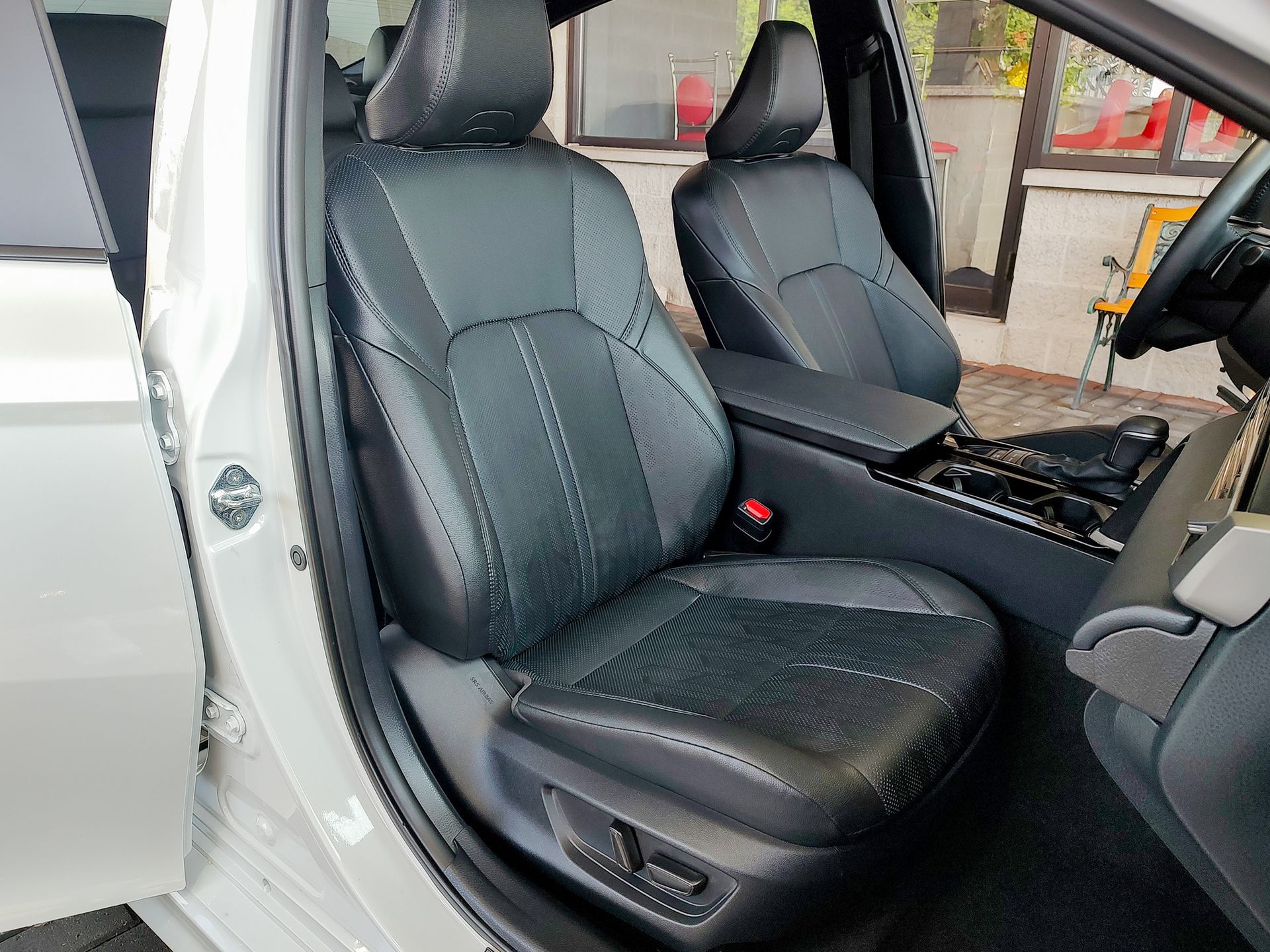2025 Toyota Camry XSE photo 9