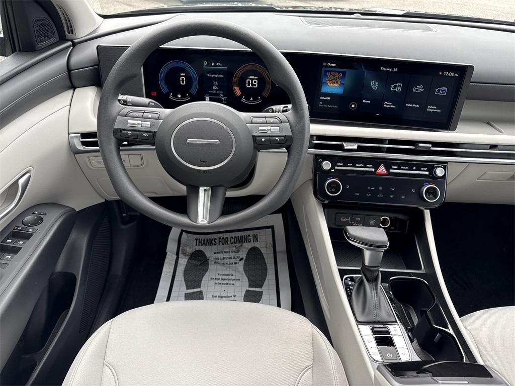 2026 Hyundai Tucson SEL photo 13