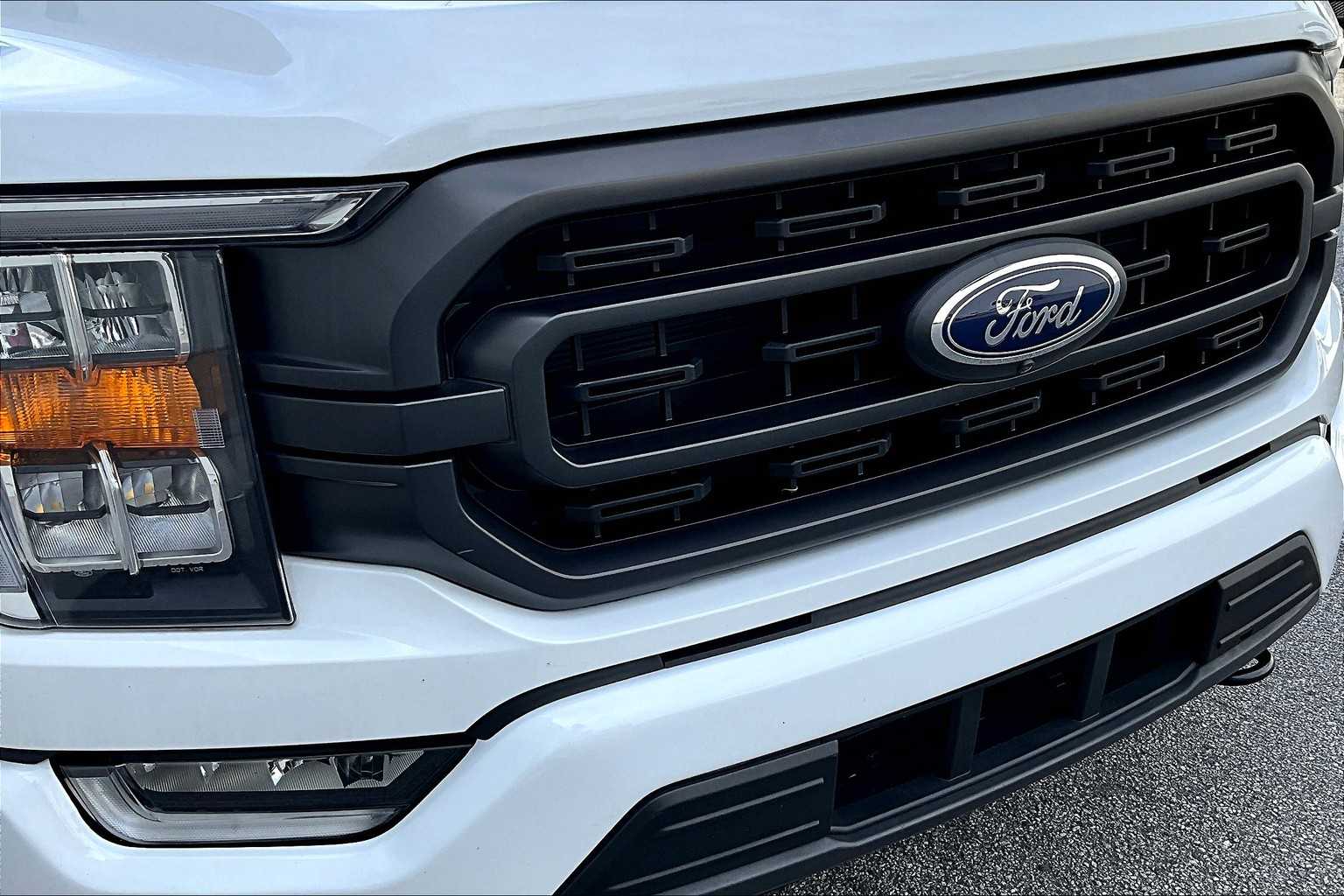 2023 Ford F-150 XLT photo 27