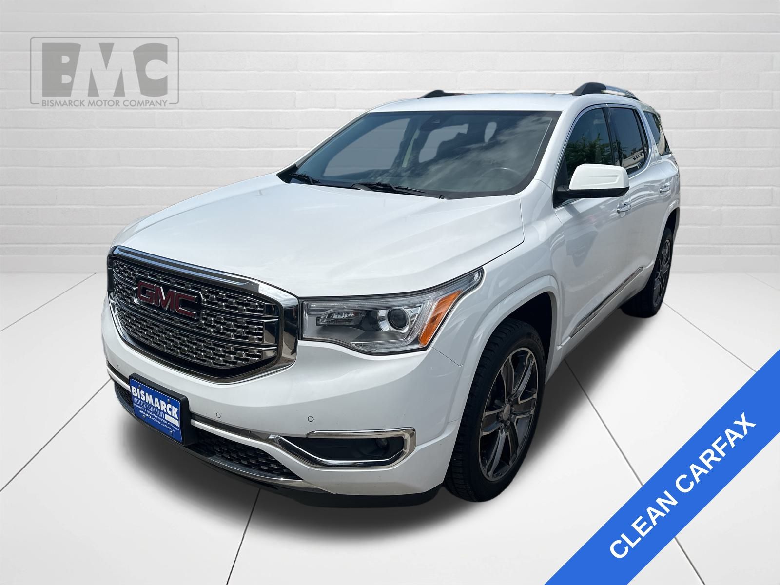 2019 GMC Acadia Denali's photo