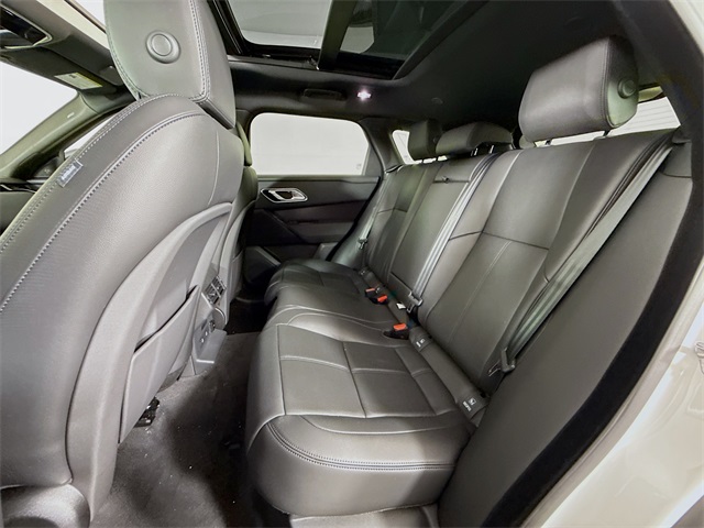 2026 Land Rover Range Rover Velar SE photo 23