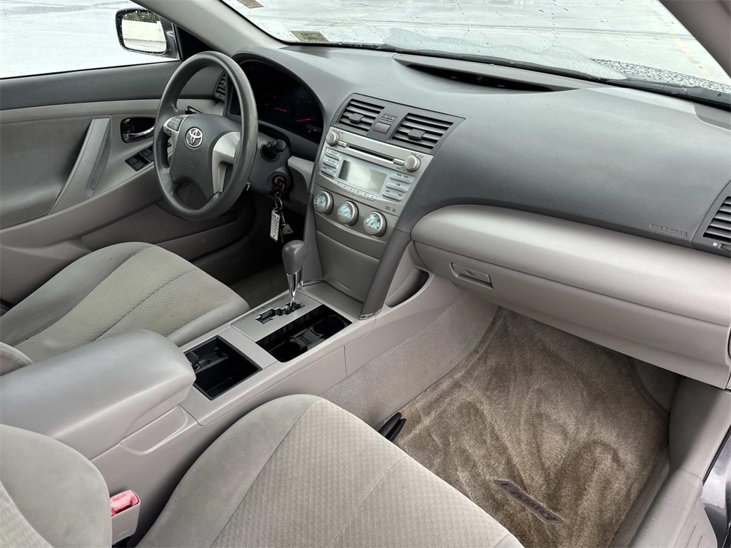 2008 Toyota Camry LE photo 11