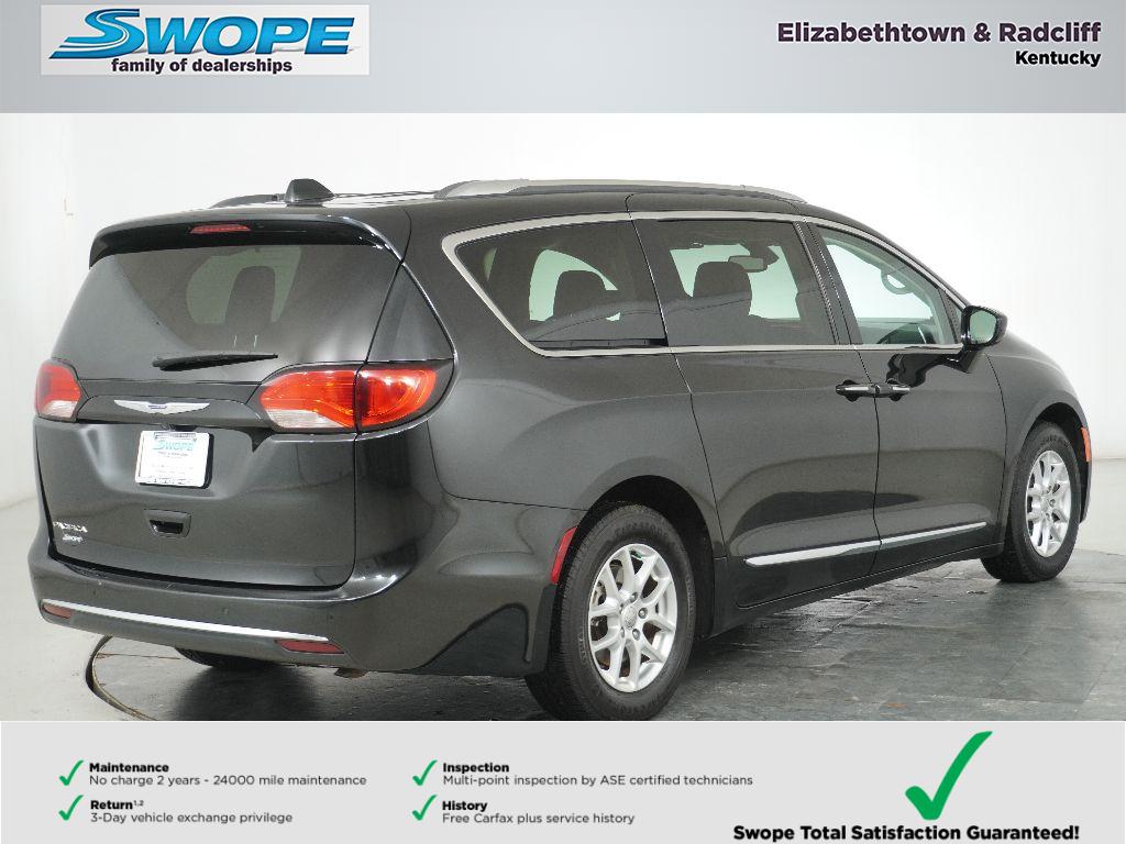 2020 Chrysler Pacifica Touring L photo 3