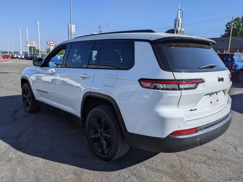 2023 Jeep Grand Cherokee Altitude photo 5