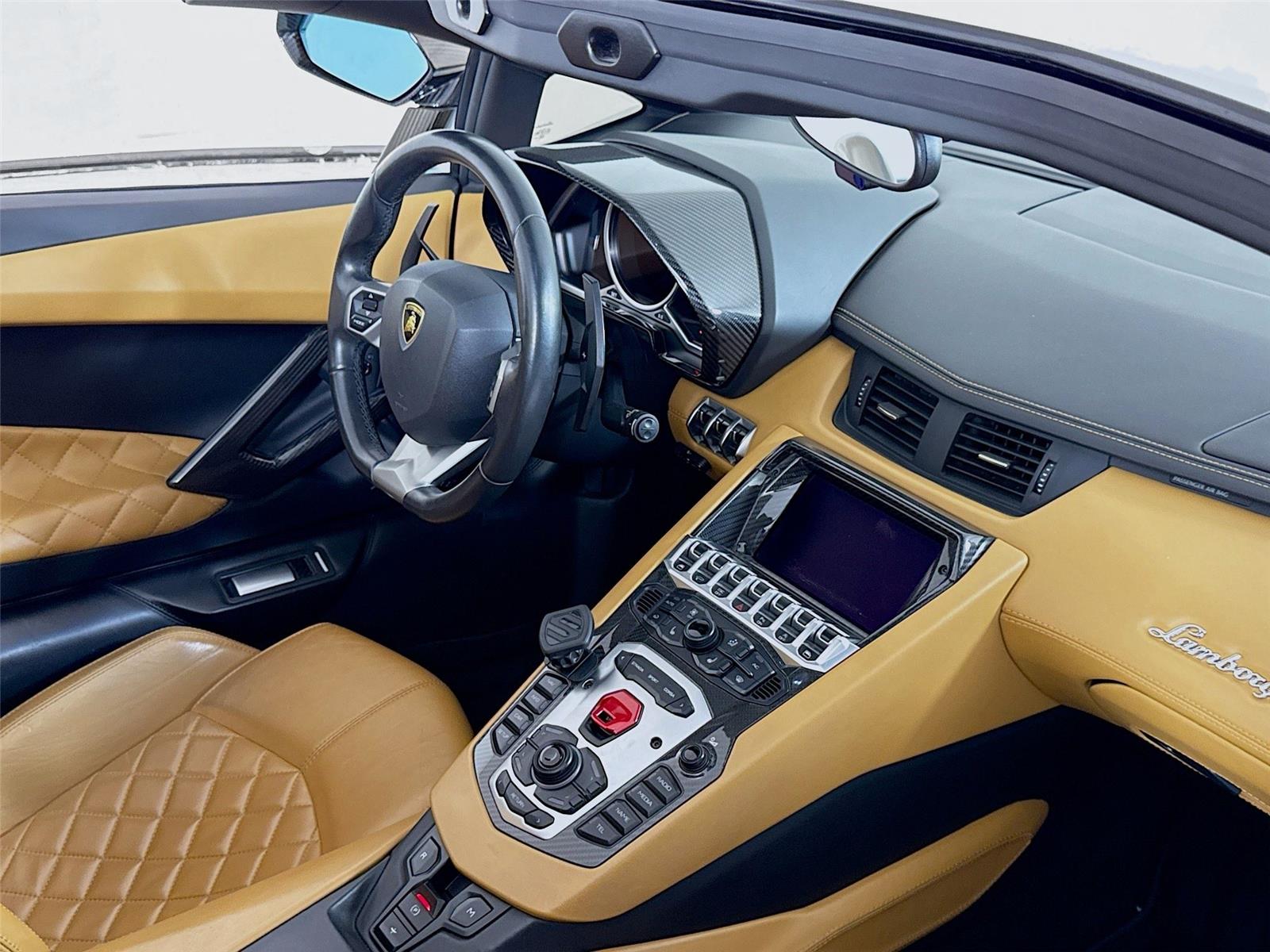 2015 Lamborghini Aventador LP 700-4 Roadster photo 24