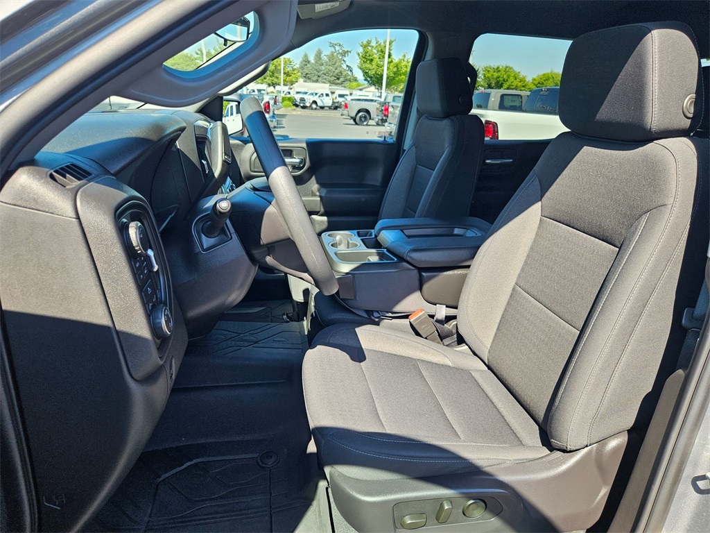 2024 Chevrolet Silverado 1500 Custom photo 14