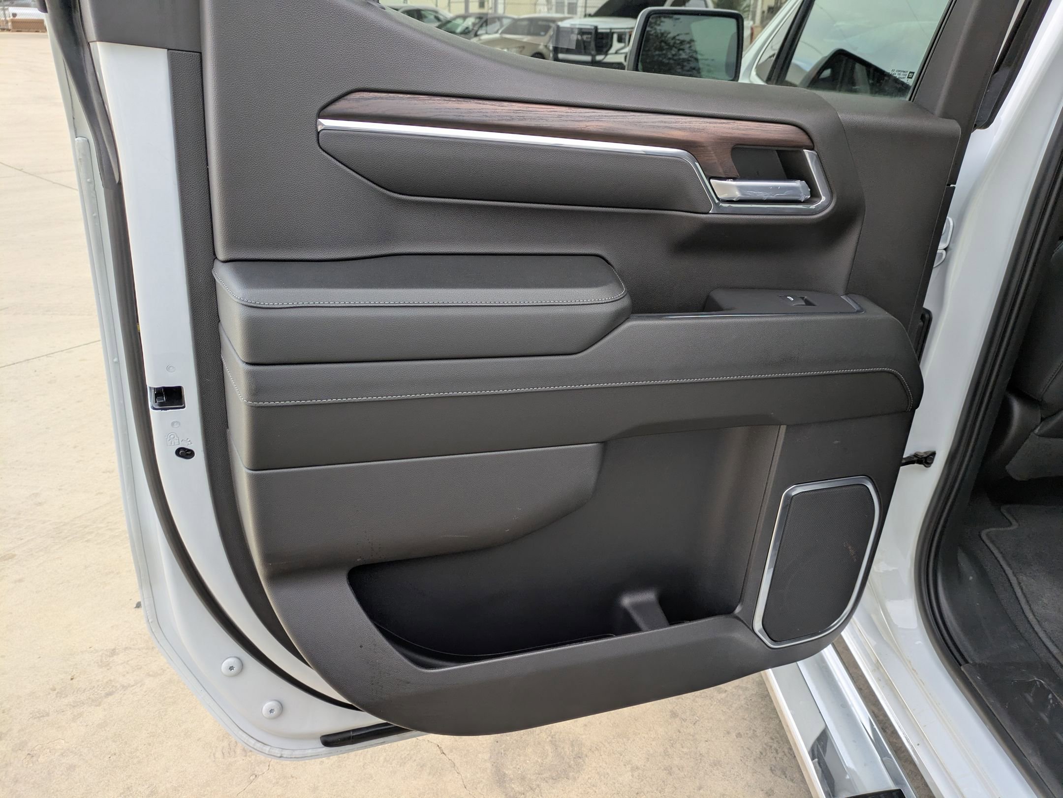 2024 Gmc Sierra 1500 SLT photo 15