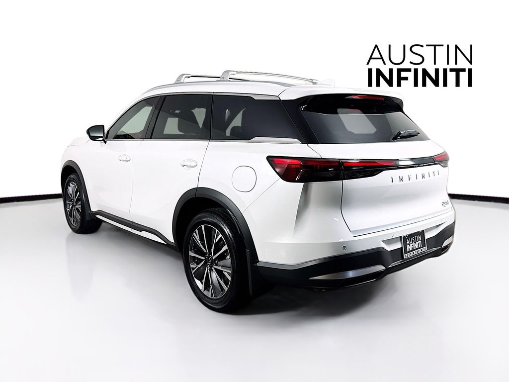 2026 Infiniti QX60 Luxe photo 3