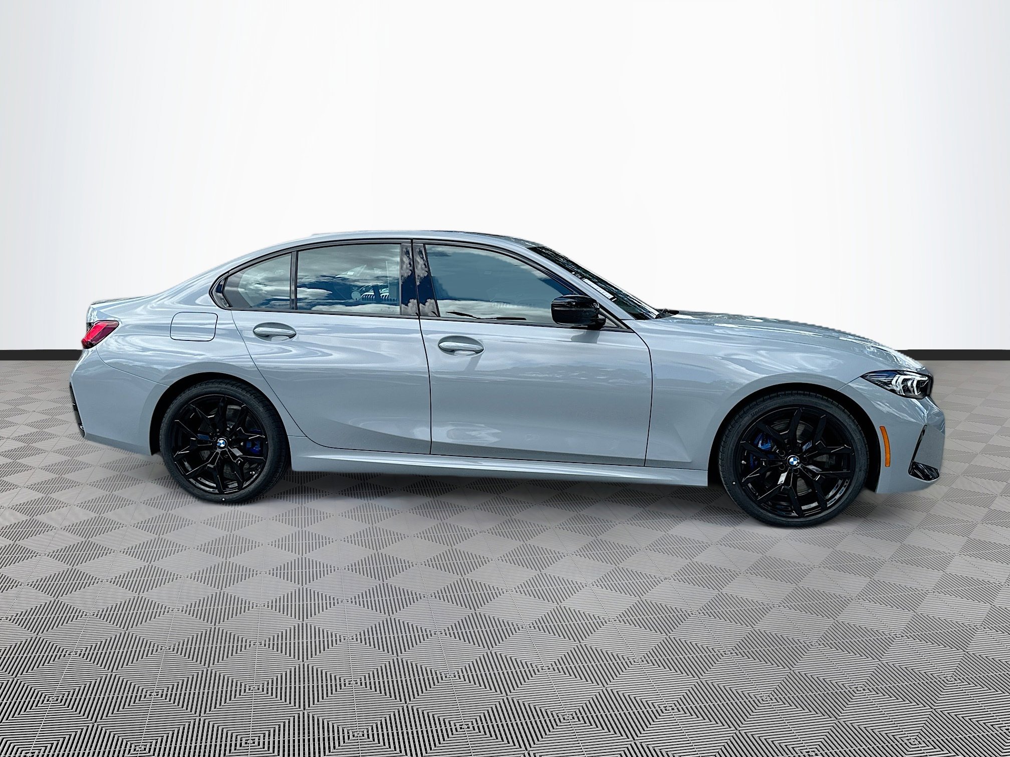 2026 Bmw 330i photo 8