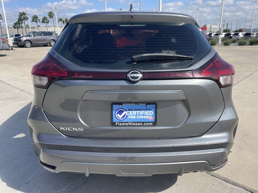2022 Nissan Kicks S photo 4