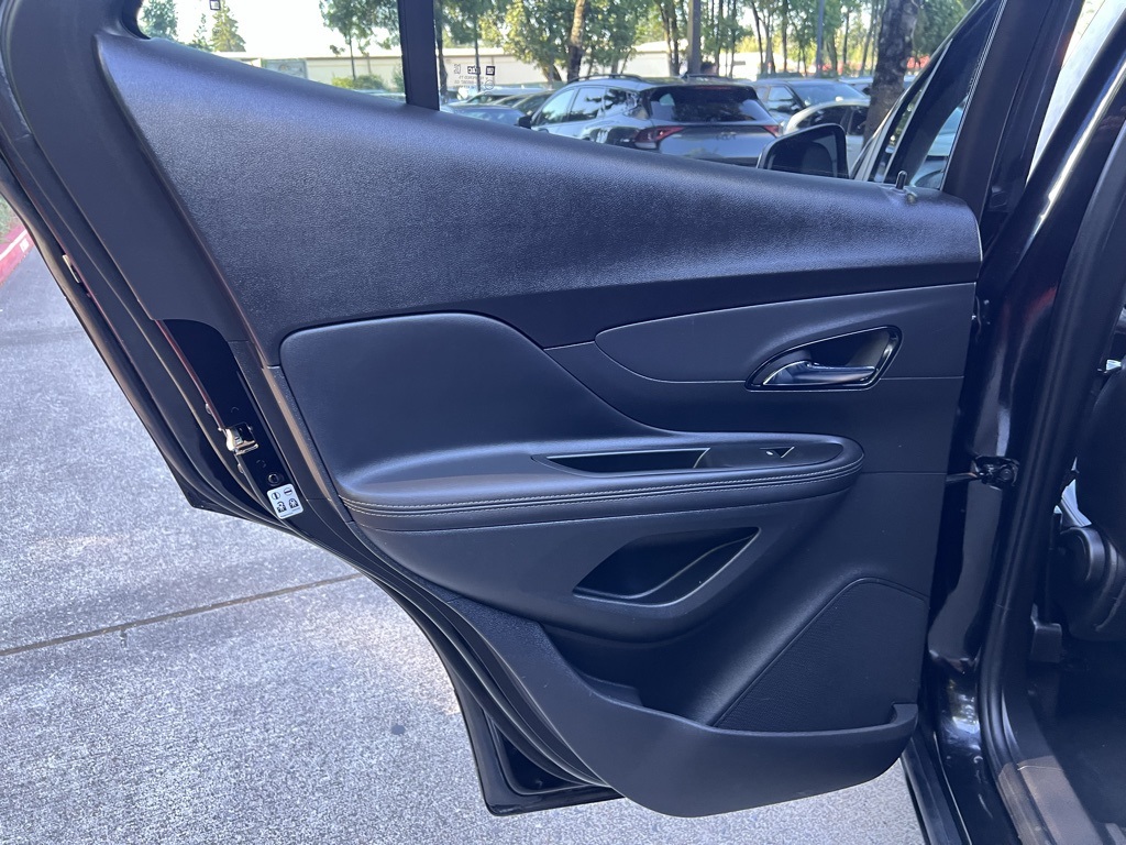 2022 Buick Encore Preferred photo 9