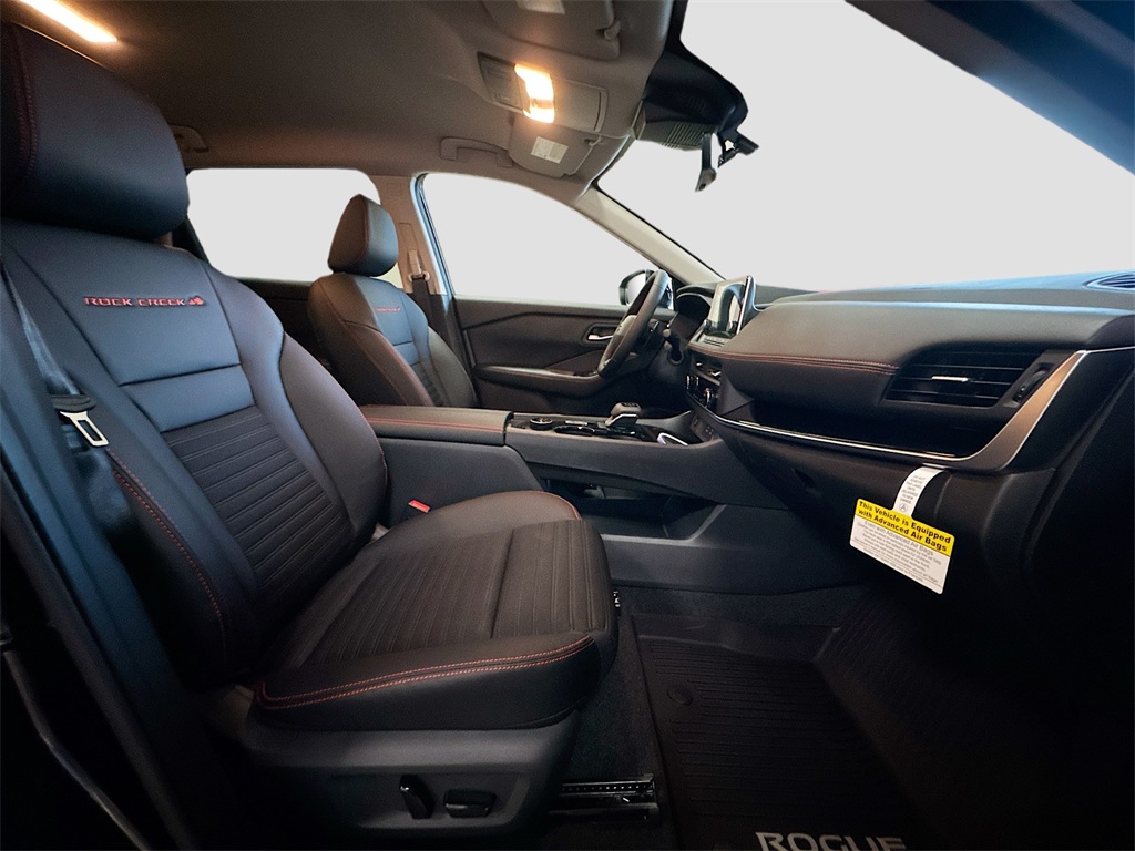 2026 Nissan Rogue SV photo 8