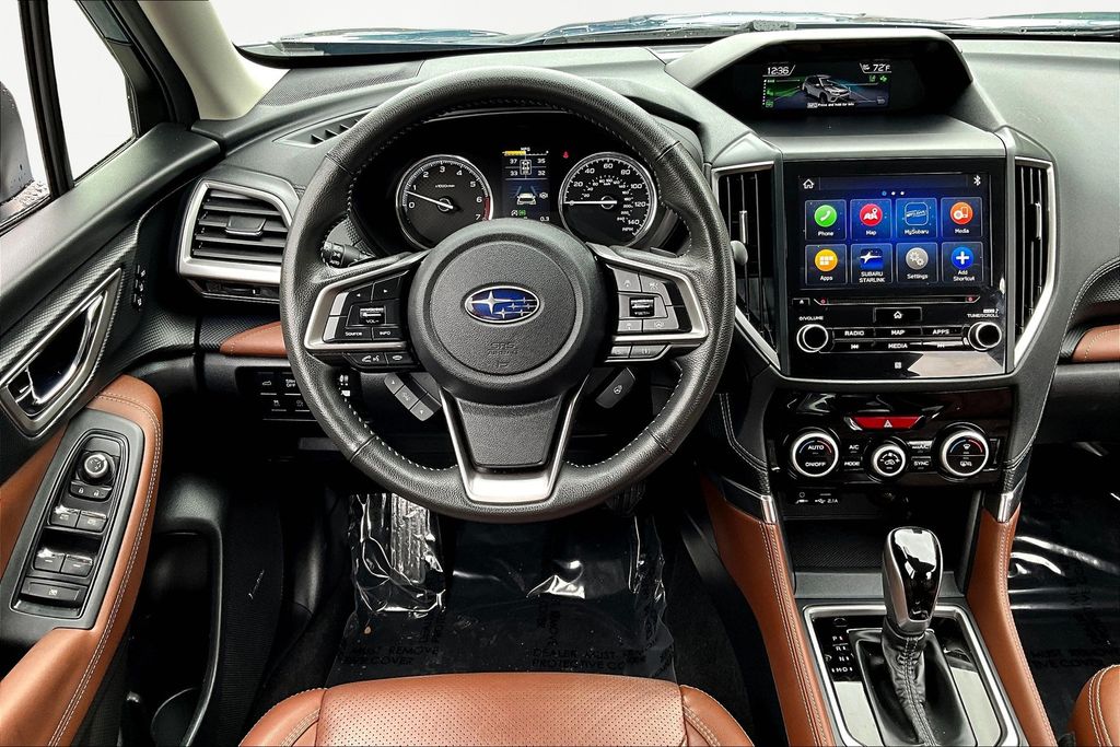 2021 Subaru Forester Touring photo 8