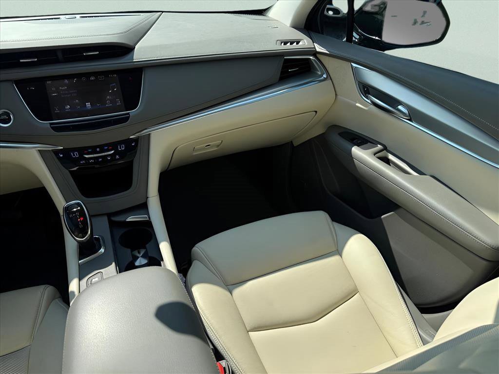 2019 Cadillac XT5 Luxury photo 11