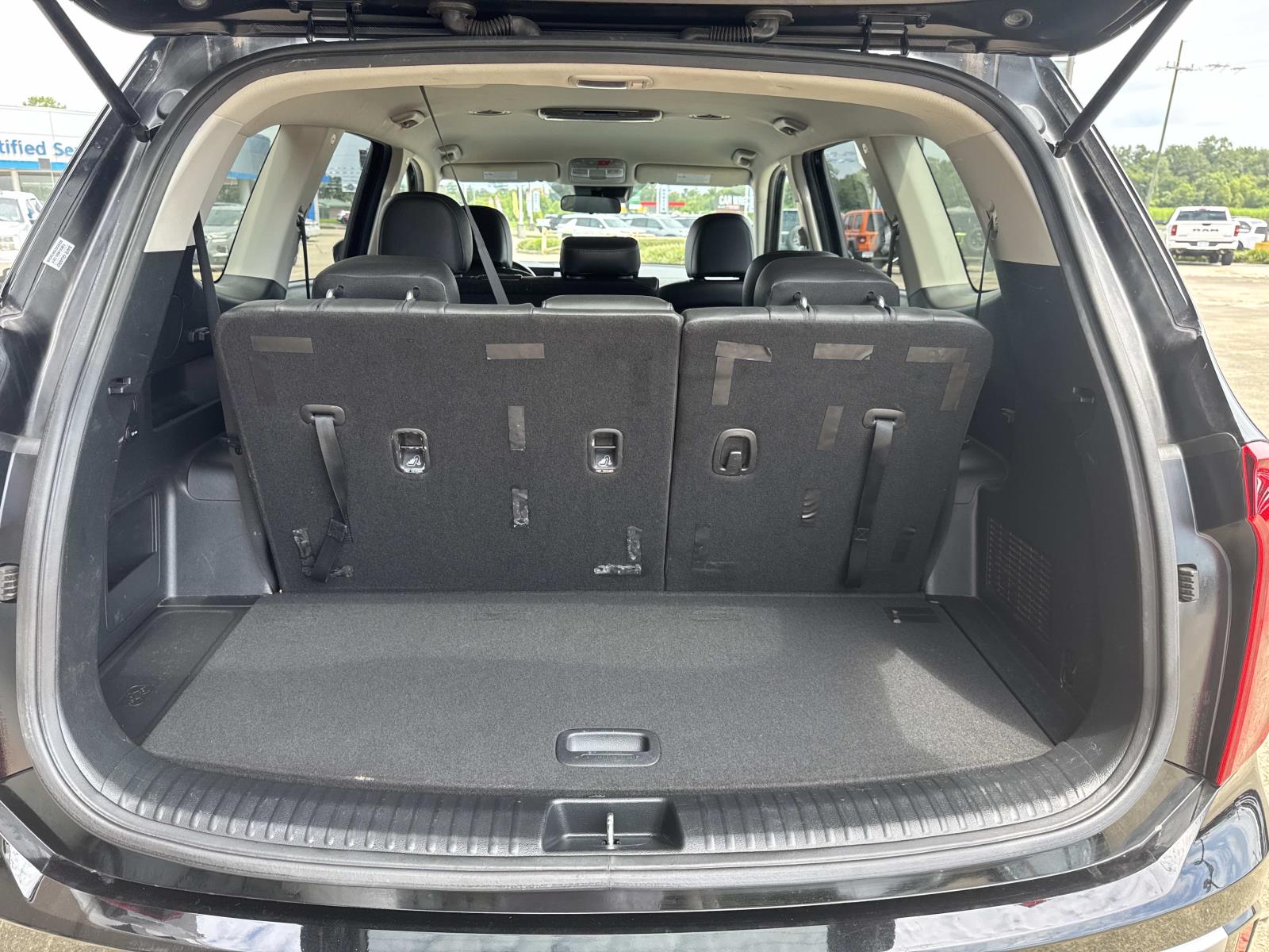 2023 Kia Telluride LX photo 8