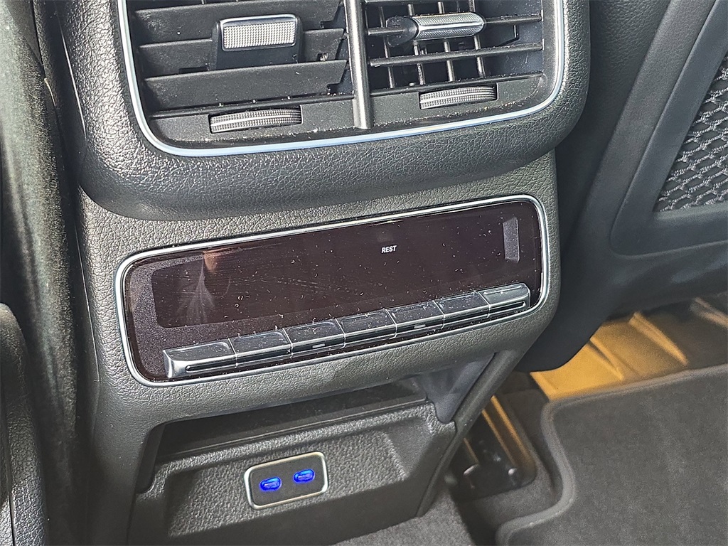 2025 Mercedes Benz GLS 450 4MATIC photo 15