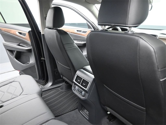 2026 Volkswagen Atlas SE photo 18