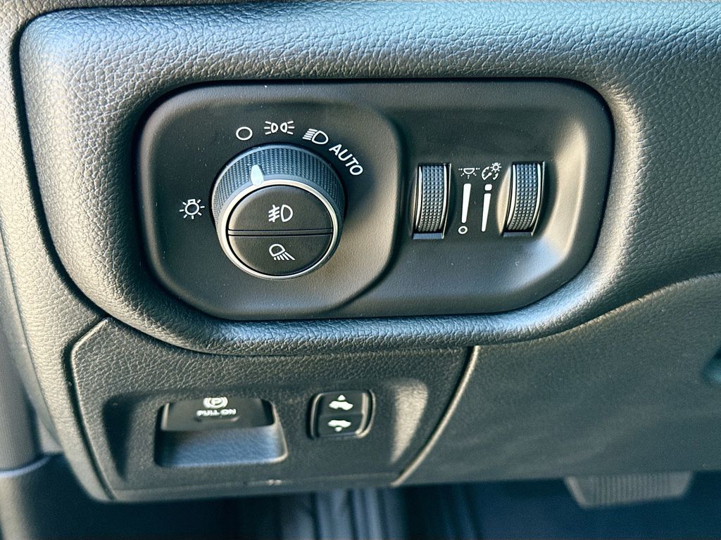 2026 Ram 1500 Big Horn photo 14