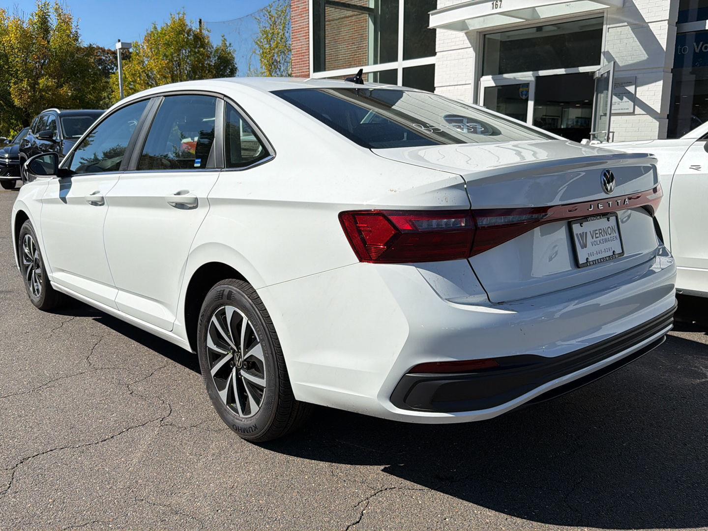 2025 Volkswagen Jetta 1.5T S photo 2