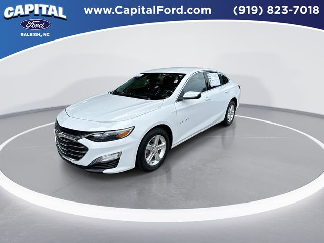 2024 Chevrolet Malibu LS photo 4