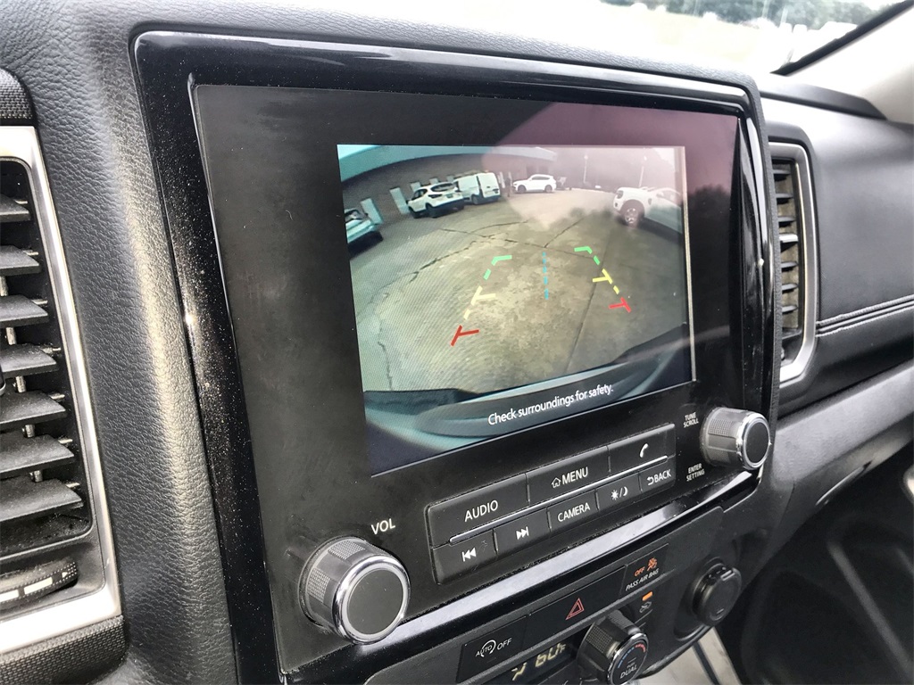 2023 Nissan Frontier SV photo 17