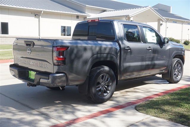 2026 Nissan Frontier SV photo 4