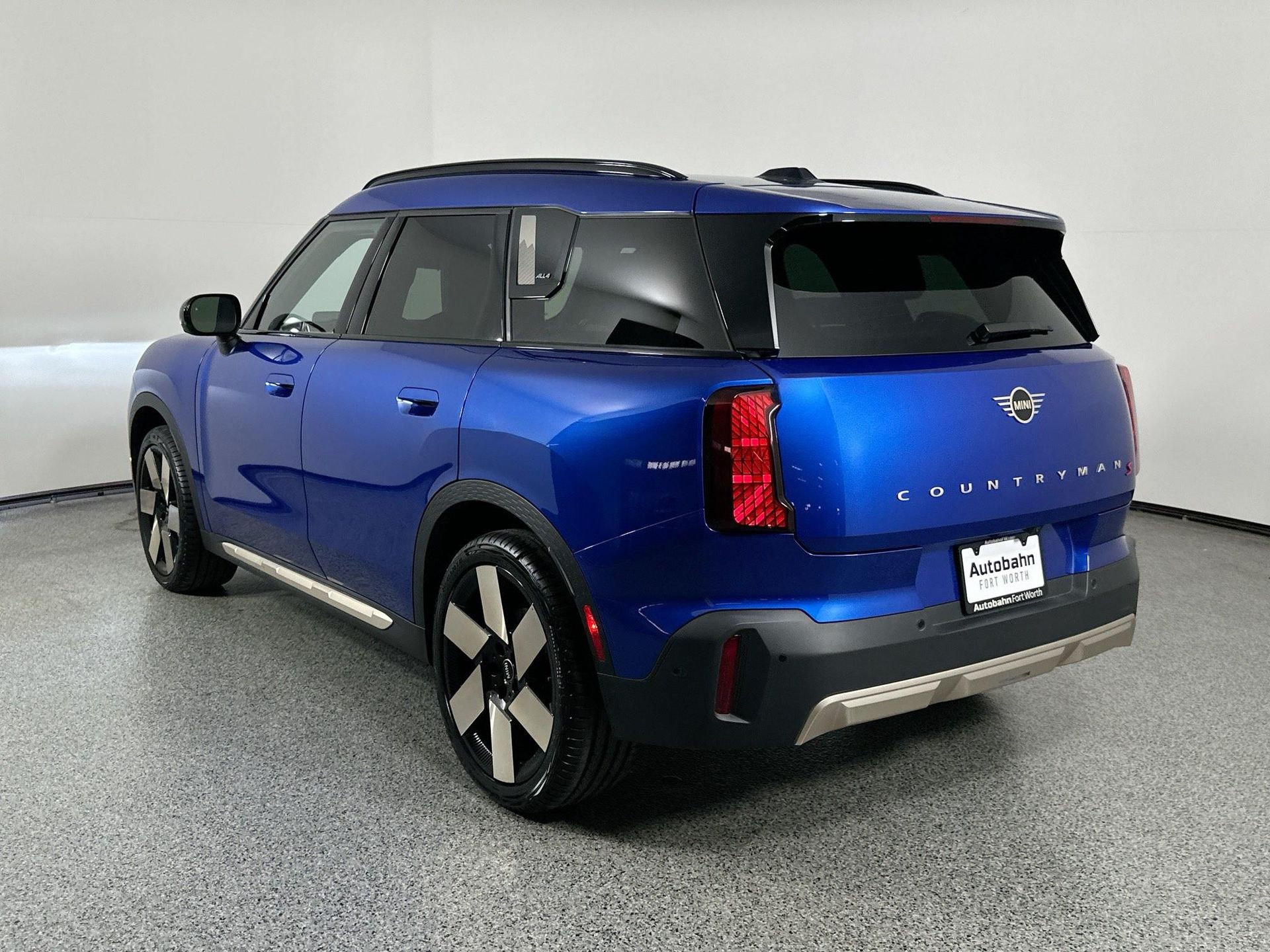 2025 Mini Cooper S ALL4 photo 4