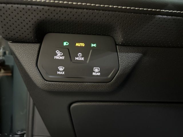 2026 Volkswagen Atlas SE Technology photo 14