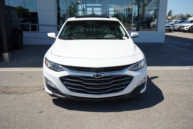 2020 Chevrolet Malibu Premier photo 2