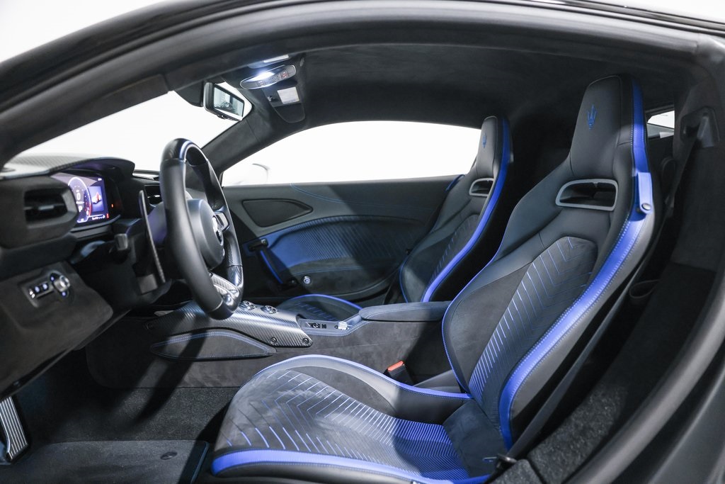 2022 Maserati MC20 Base photo 26
