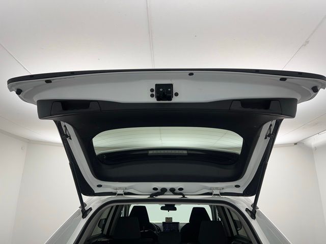 2024 Toyota RAV4 LE photo 36