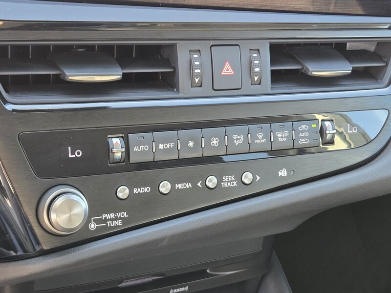 2022 Lexus ES 350 photo 19
