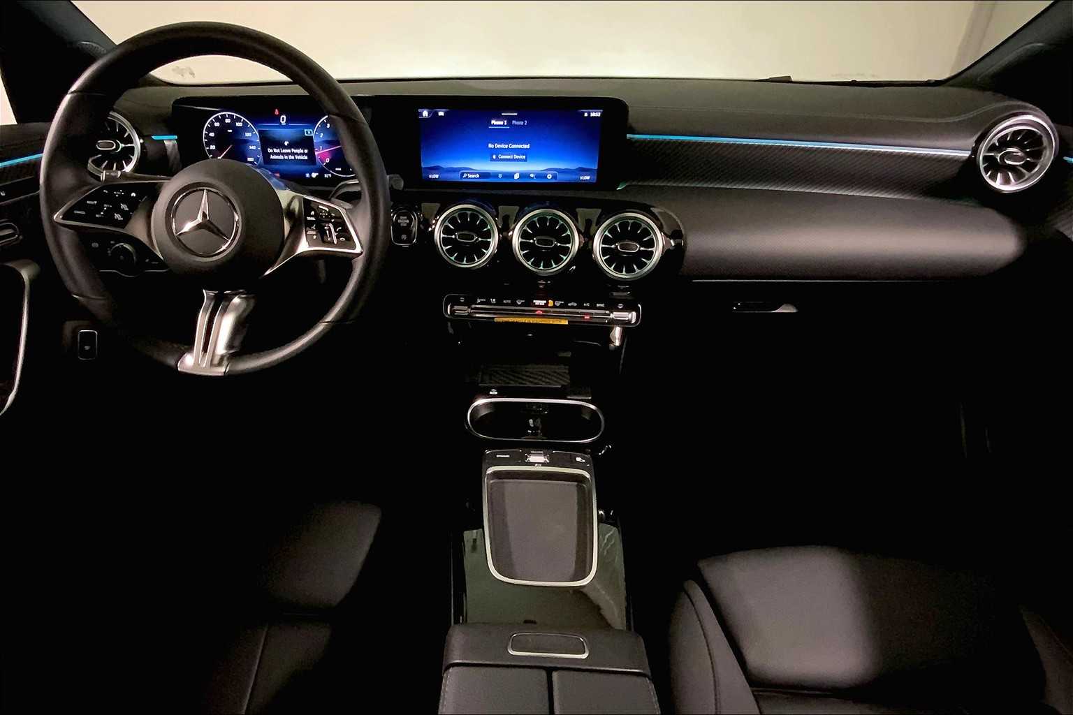 2025 Mercedes Benz CLA 250 photo 14