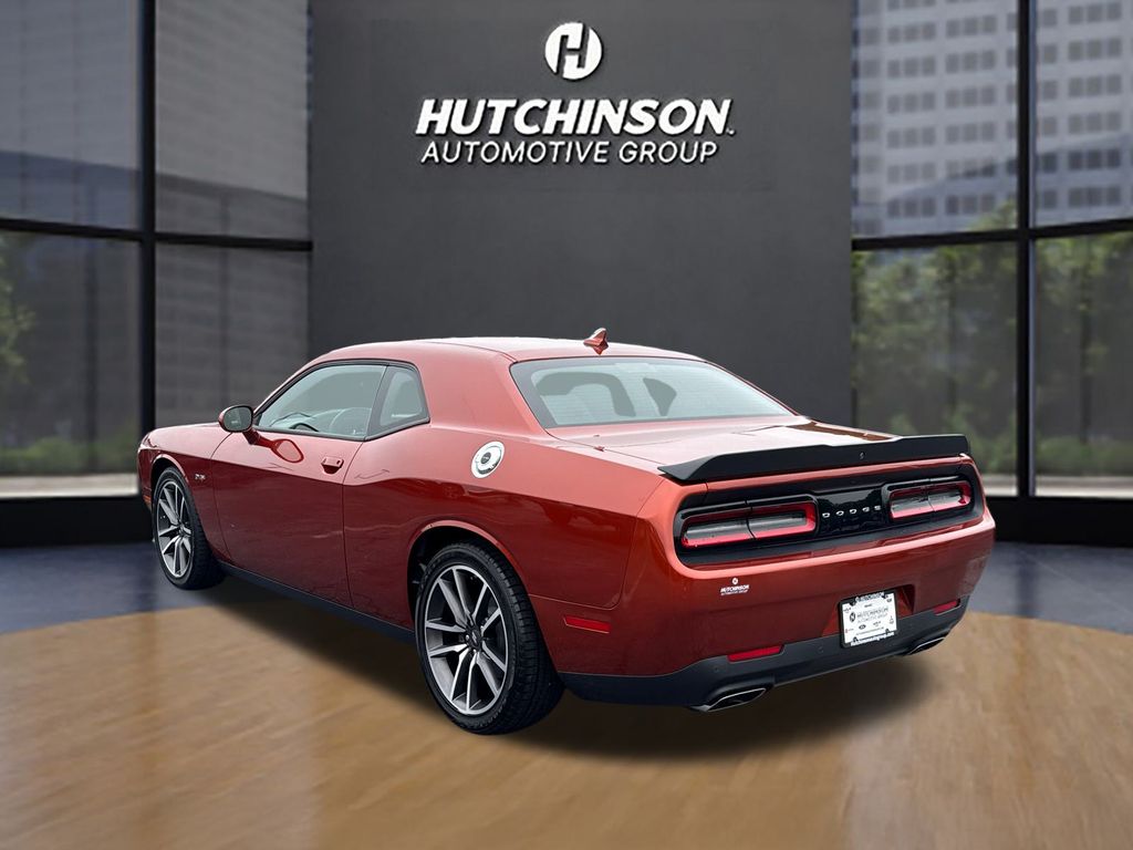 2023 Dodge Challenger R/T photo 5