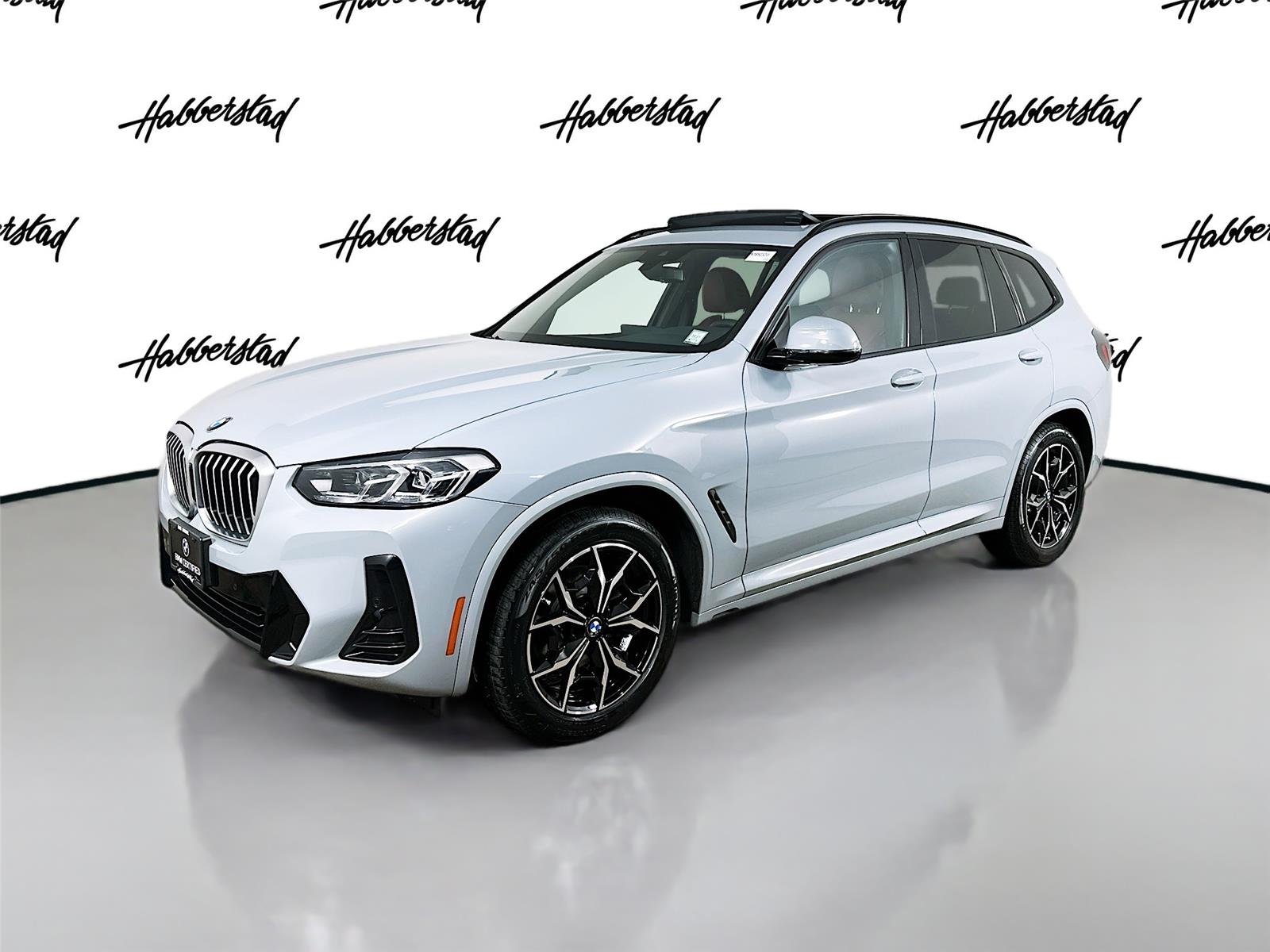 2022 BMW X3 30i's photo