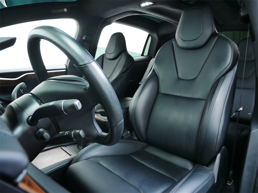 2019 Tesla Model X Long Range photo 5