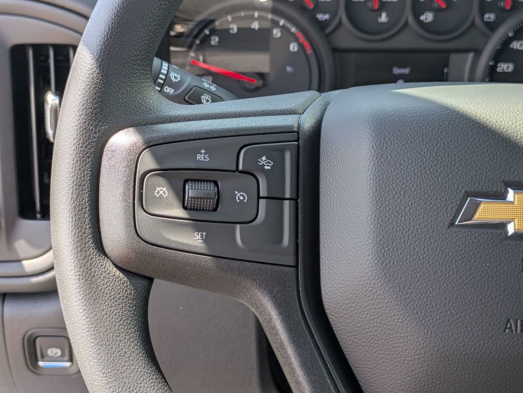 2025 Chevrolet Silverado 1500 Custom photo 15