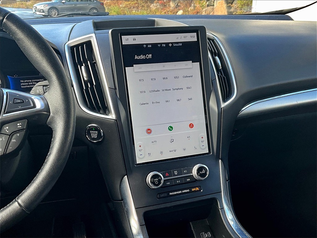 2022 Ford Edge Titanium photo 18