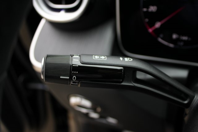 2025 Mercedes Benz GLC 300 4MATIC photo 15