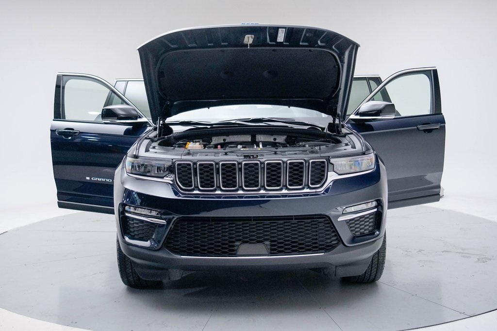 2022 Jeep Cherokee 4xe Base photo 29