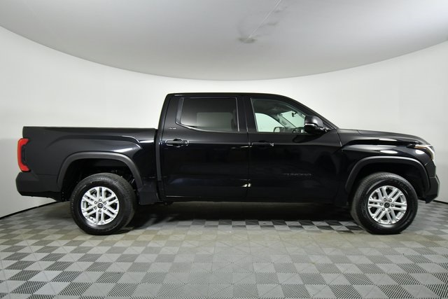 2024 Toyota Tundra SR5 photo 12
