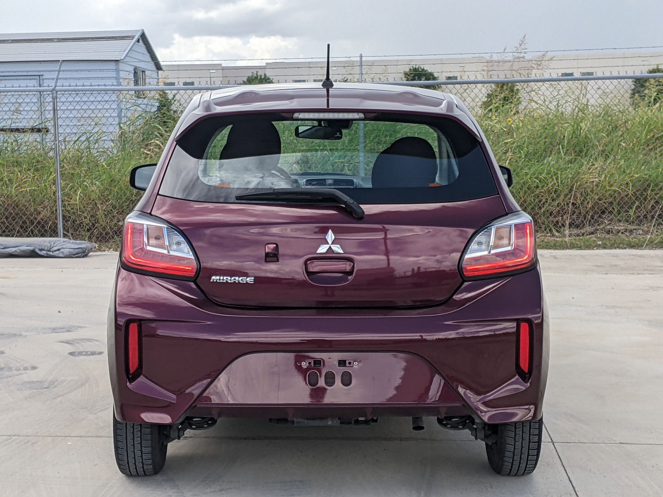 2021 Mitsubishi Mirage ES photo 4